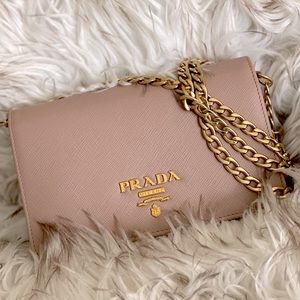 ❌SOLD❌ No longer available PRADA Saffiano leather shoulder bag